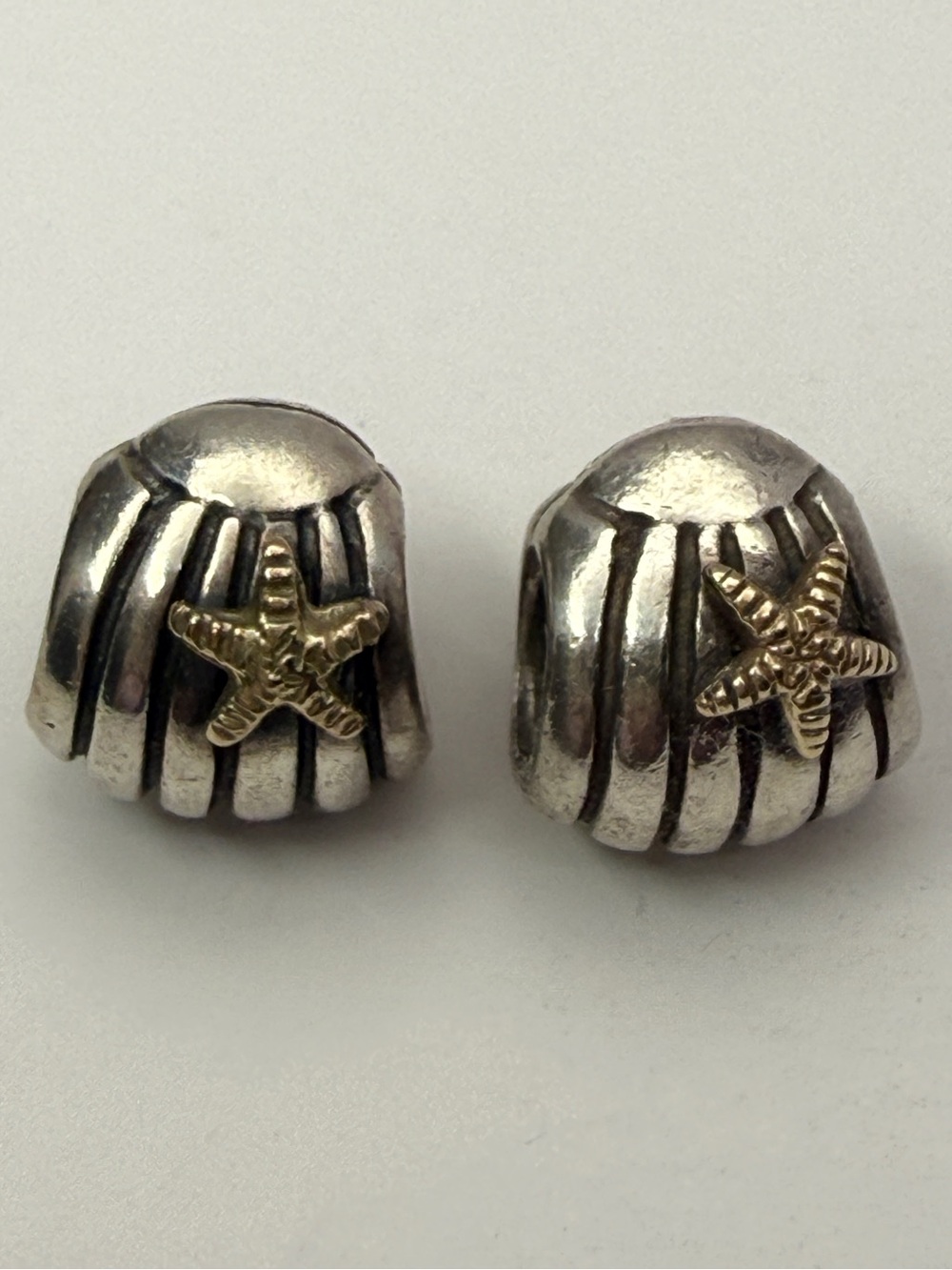 Retired Two-Tone Seashell & Starfish Charm Pair – 14k Gold – Pandora 790249